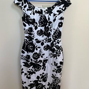 White House Black Market dress - size 4